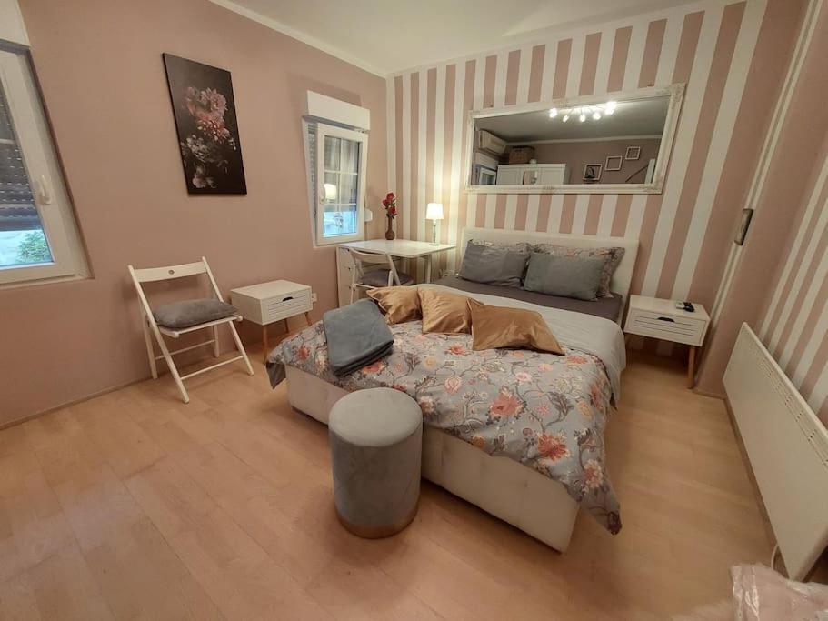 זאגרב Apartment Bonjour, 5Th Floor, No Elevator מראה חיצוני תמונה