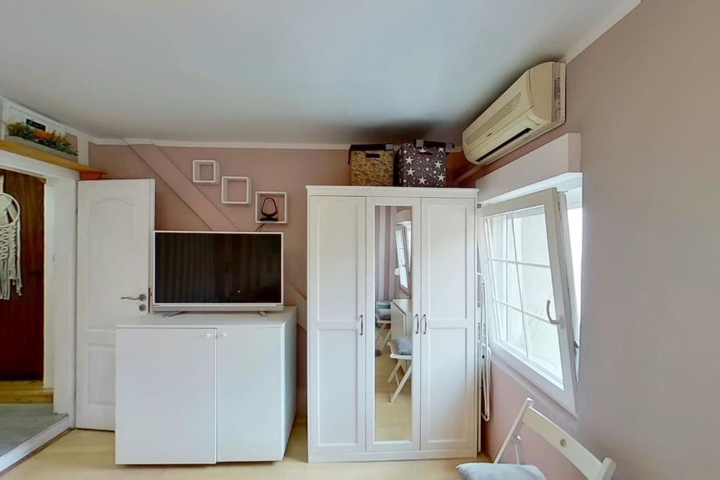 זאגרב Apartment Bonjour, 5Th Floor, No Elevator מראה חיצוני תמונה