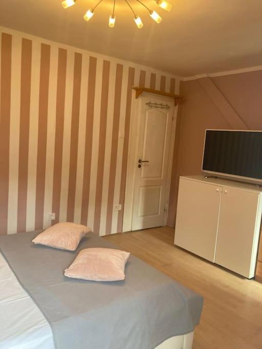 זאגרב Apartment Bonjour, 5Th Floor, No Elevator מראה חיצוני תמונה